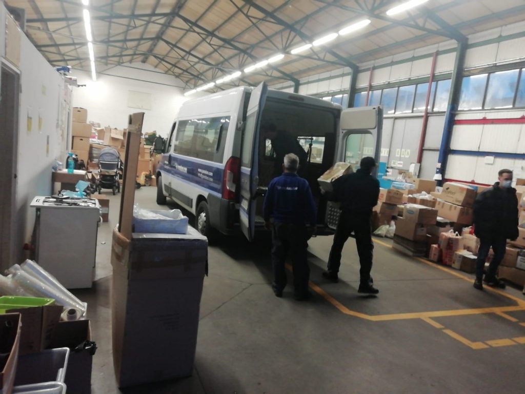 Unloading van in Poland