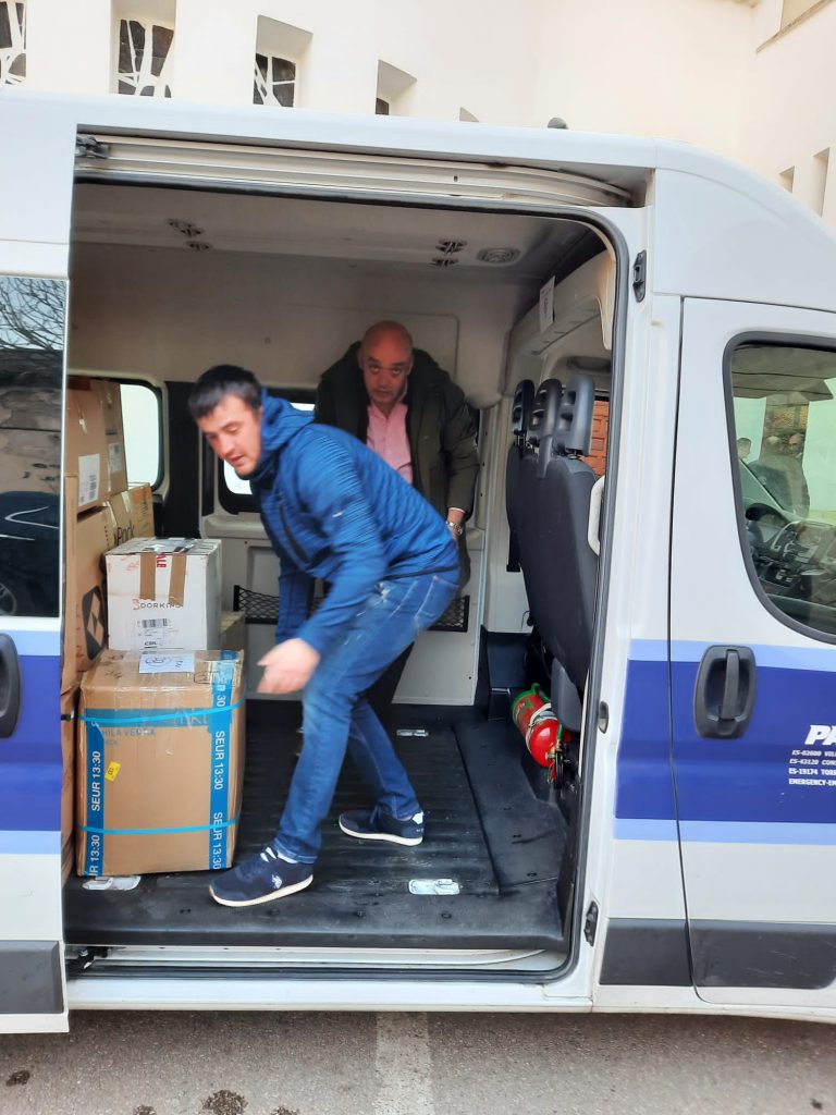 Loading van in Villarrobledo